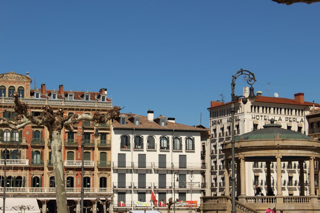 Aloha Apartamentos Pamplona Kamer foto